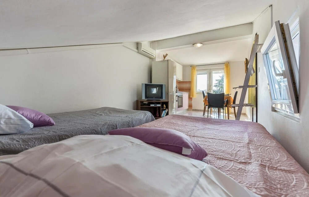 Awesome Home in Pula With Wifi and 1 Bedrooms