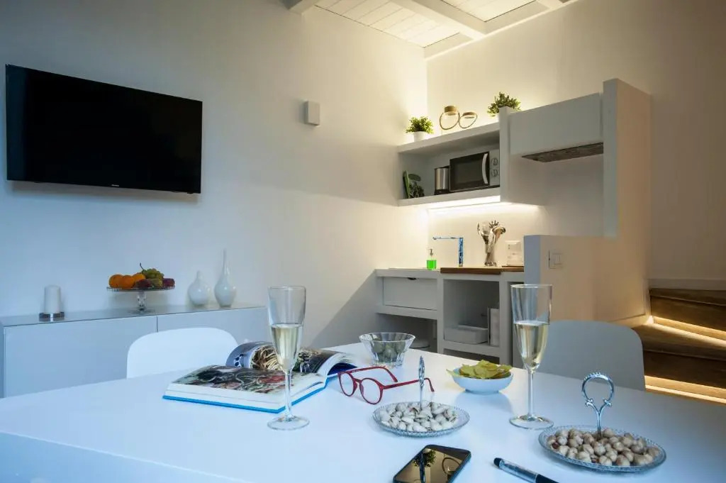 Politeama Apartments by Giorgio