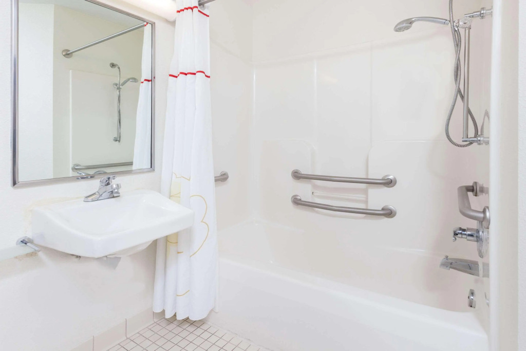Hawthorn Suites by Wyndham Hartford Meriden