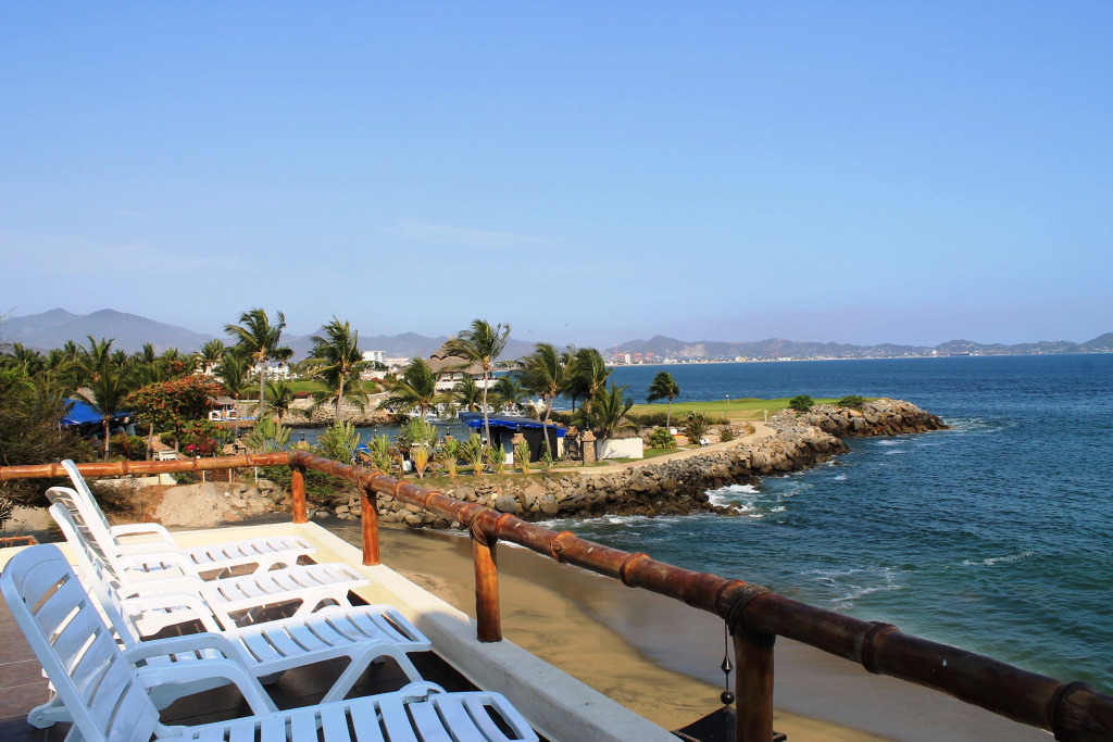 Villas del Palmar Manzanillo with Beach Club