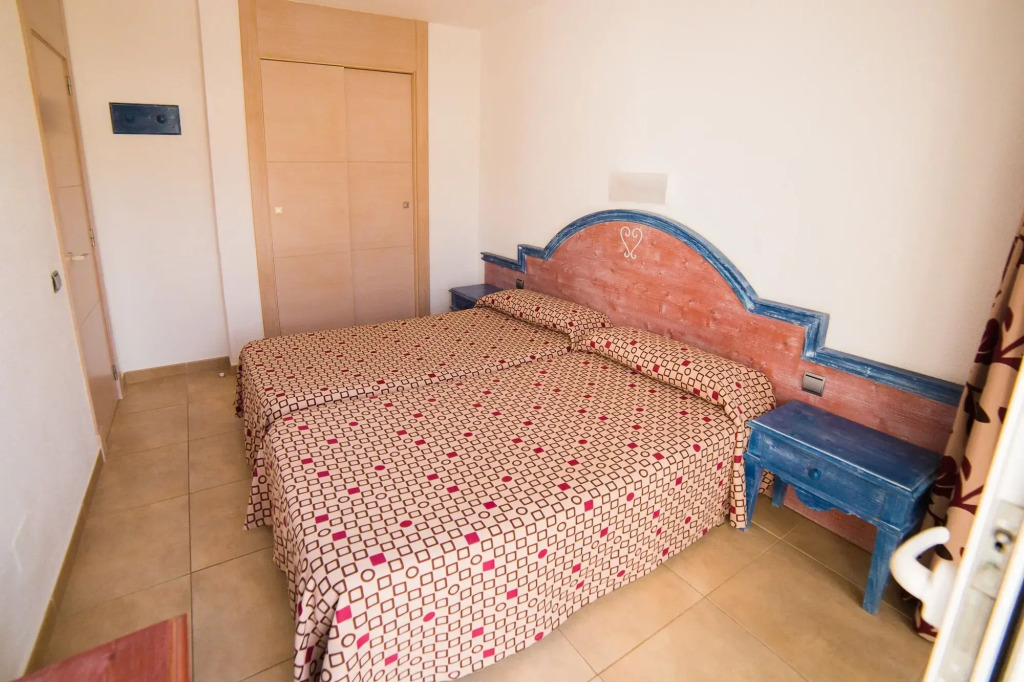 Apartamentos Cabau Cala Nova