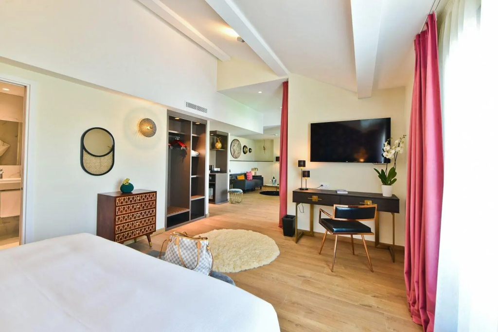 Hôtel La Villa Port dAntibes & Spa