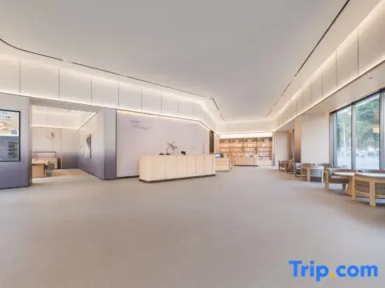 Ji Hotel (Chengdu Gaoxin West District Baicao Road Branch)