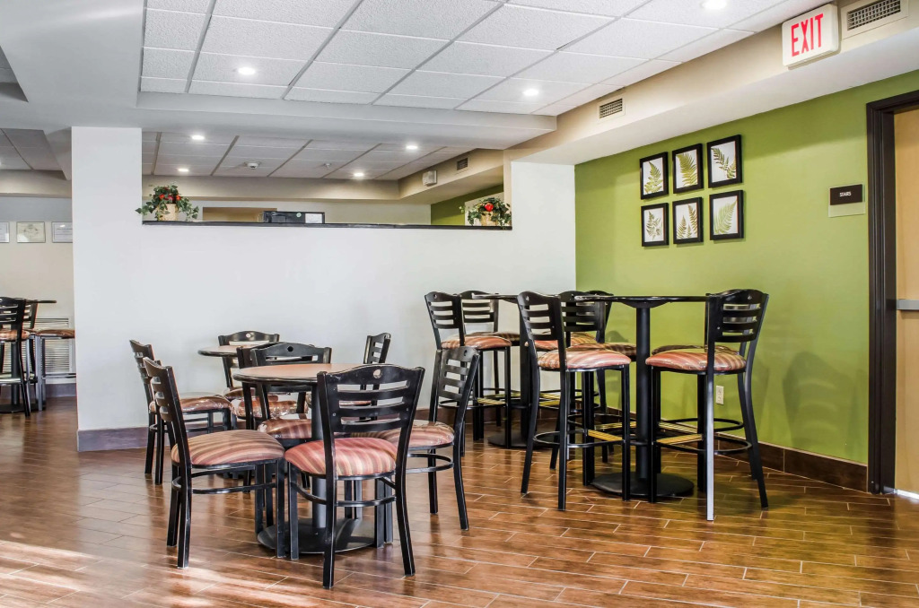 Sleep Inn & Suites Bensalem
