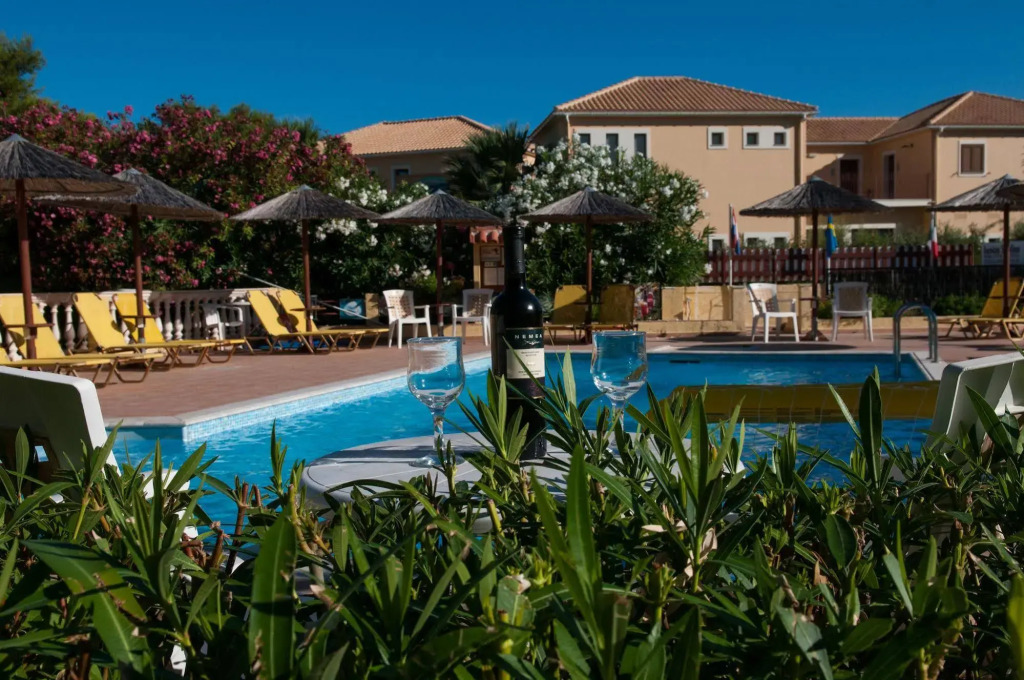 Aloni Studios and Apartments
