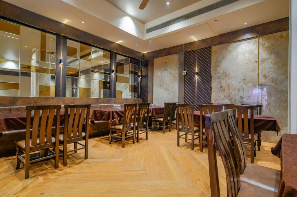 FabHotel Pishori - Vijay Nagar
