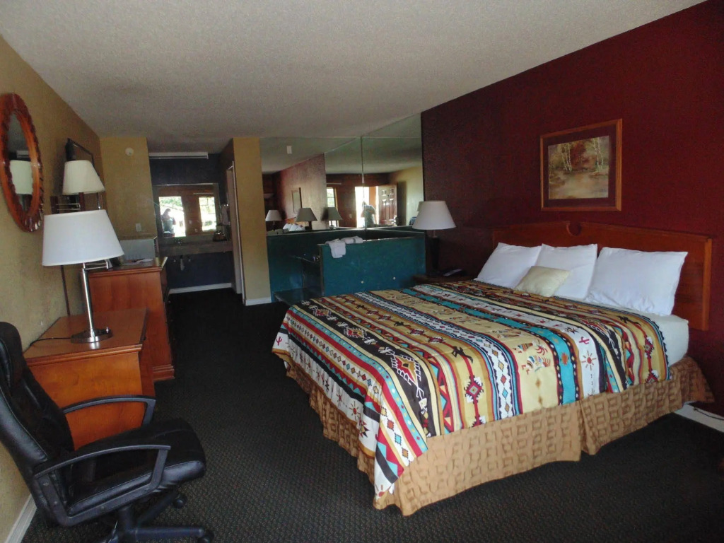 Log Cabin Inn