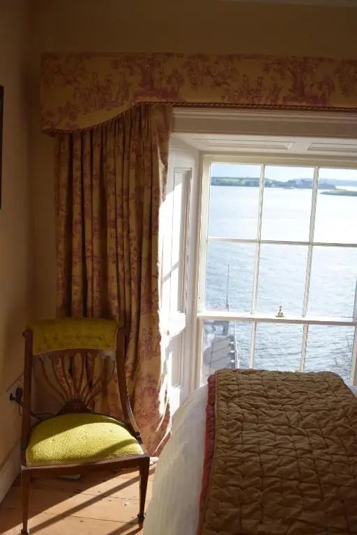 West Beach House -Sea Views
