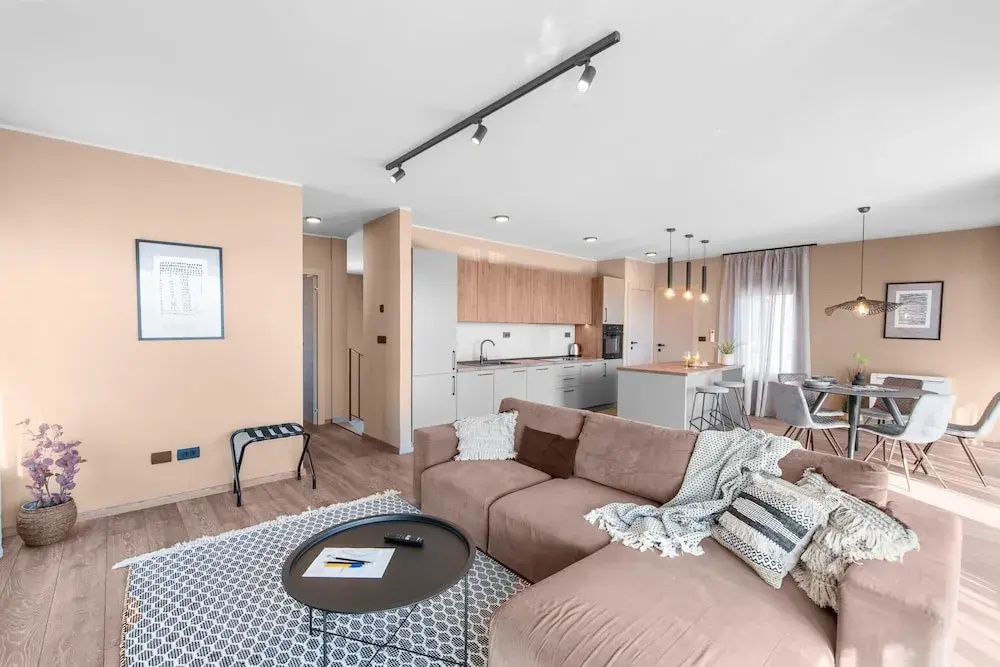 Apartment near beach with sea view