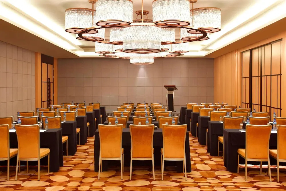 Four Points by Sheraton Luohe