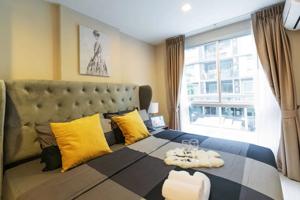 Near BK University Quiet Condo in Rama4 bkb141