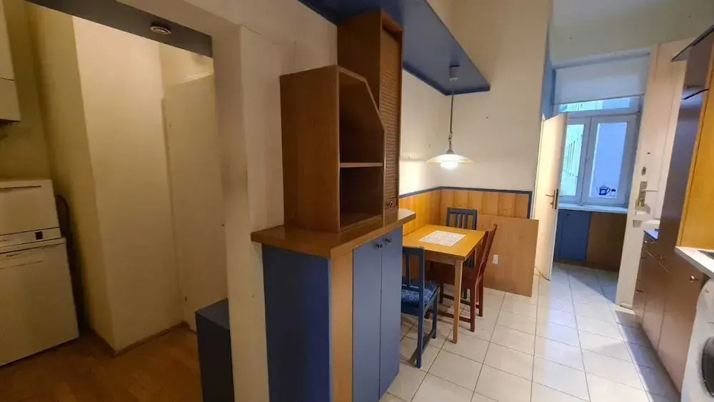 Simple Room Long Stay Central Location