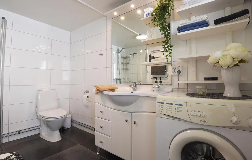 Cozy Home In Hjo With Wifi