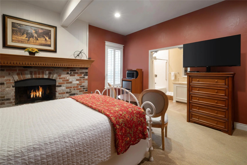 Best Western Grandmas Feather Bed