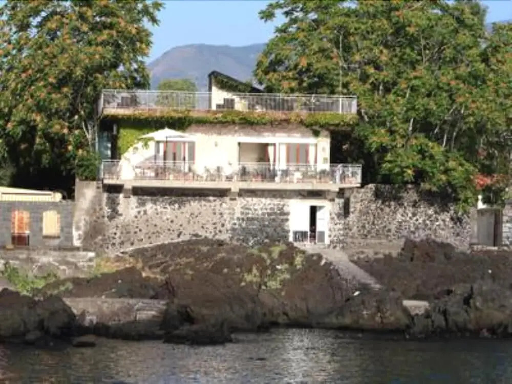 Casa Pizzidu, Elegant Villa With a Terrace Overlooking the sea
