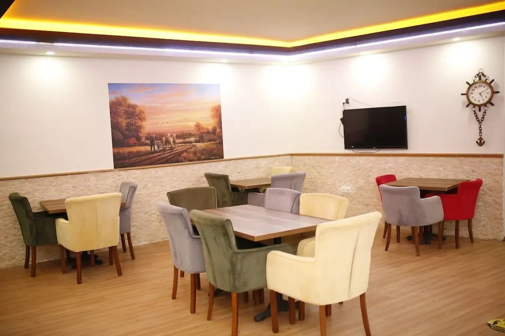 Özhan Hotel