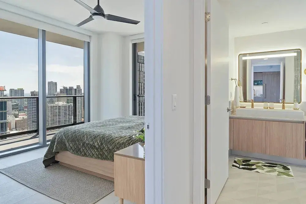 Luxury Corner 2bdcity & Bay Viewsamazing Sunsets