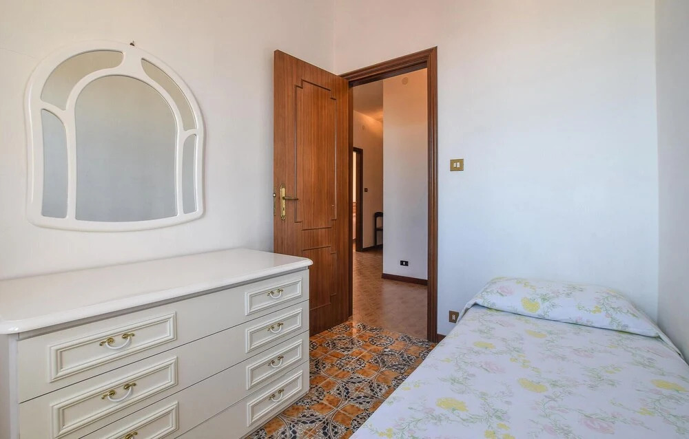 Beautiful Apartment in Montepaone With 3 Bedrooms