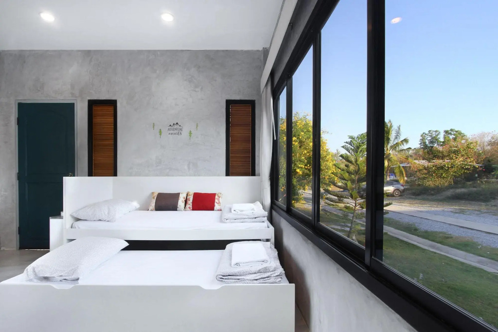 White Knot Khao Yai