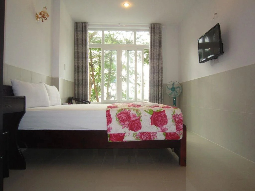 LUNA Hotel