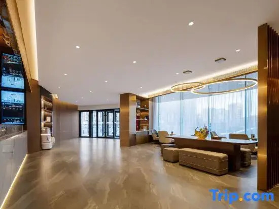Home Inn Plus(Yantai Fuhai Road RT-Mart Store)