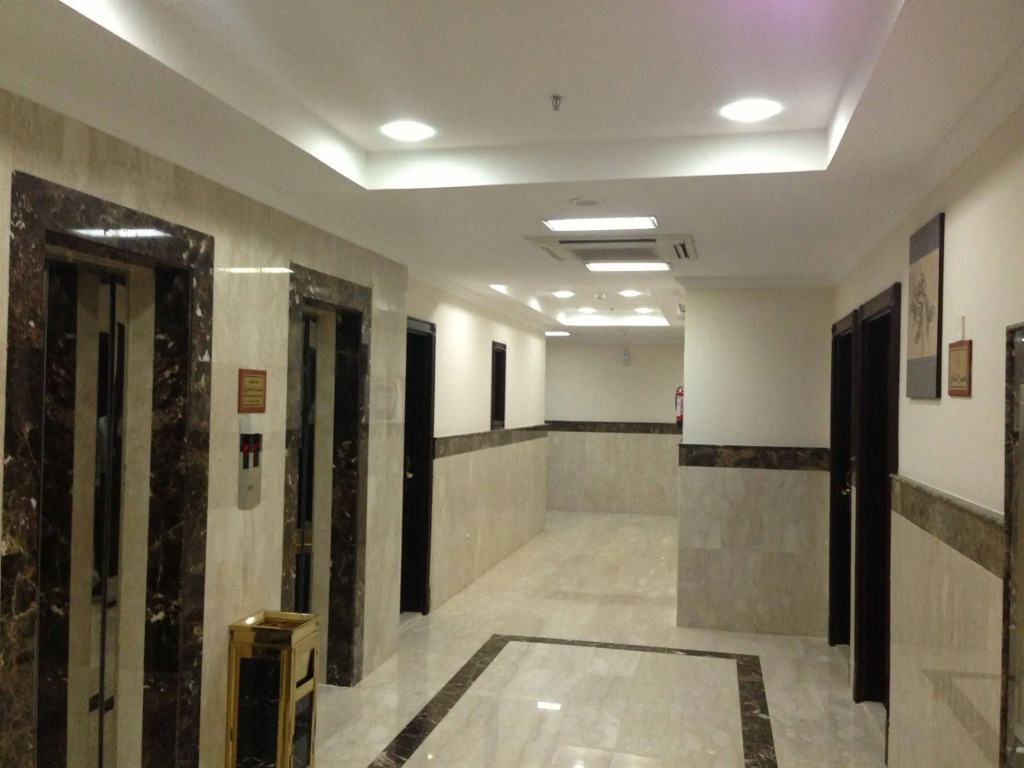 Reda Plaza