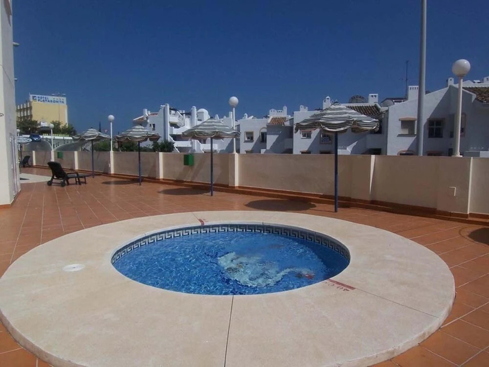 Apartment With 2 Bedrooms in Benalmádena, With Wonderful sea View, Poo