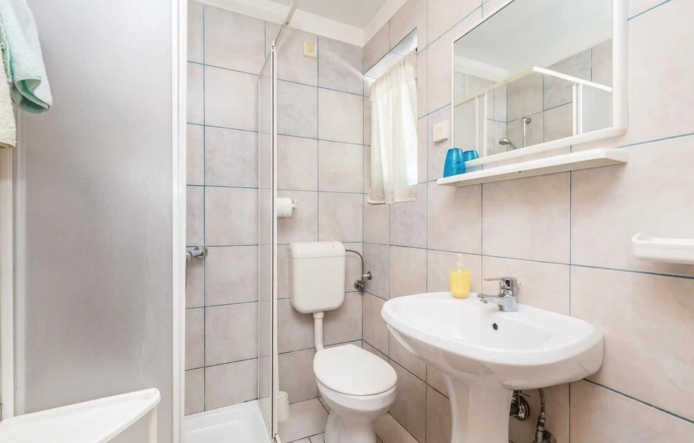 Stunning Home in Lovran With Wifi and 2 Bedrooms