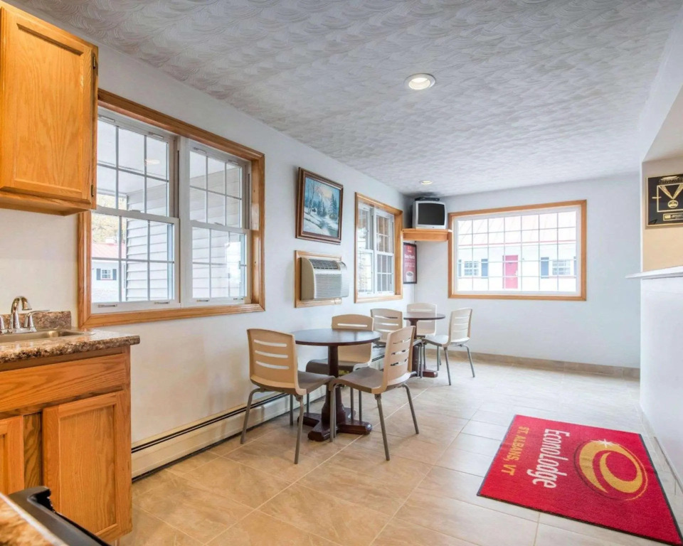 Econo Lodge Saint Albans