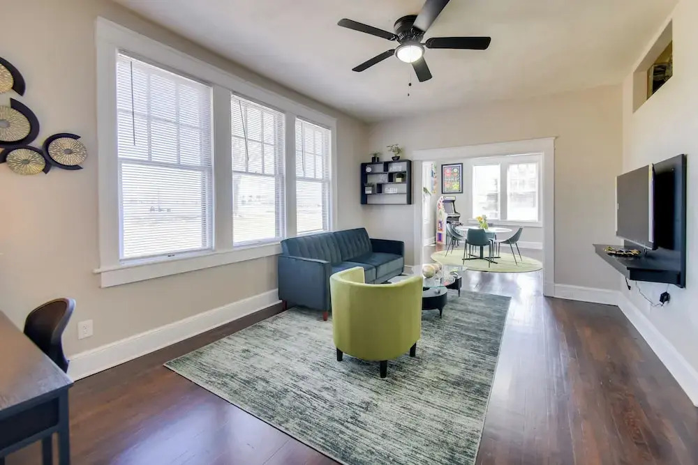 Waterfront Portsmouth Apt: 1/2 Mi to Dtwn & Ferry