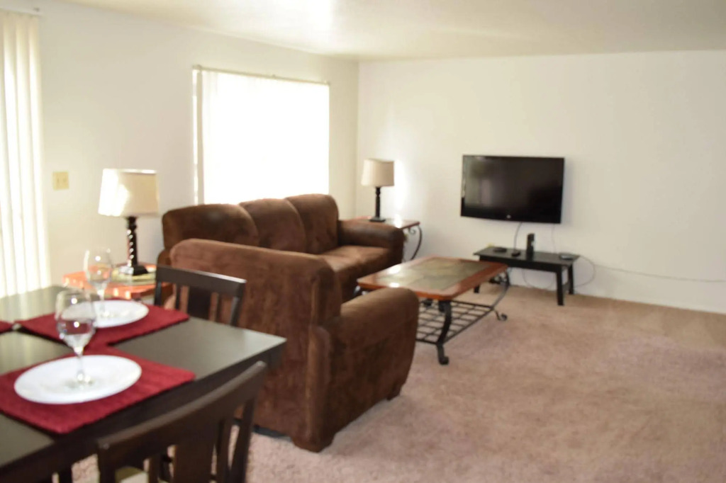 Mactavish Court Townhomes