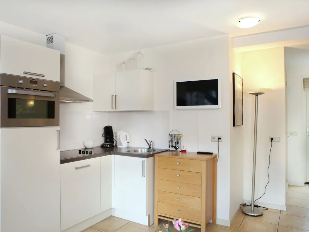 Studio Just a Few Hundred Meters From the Sea