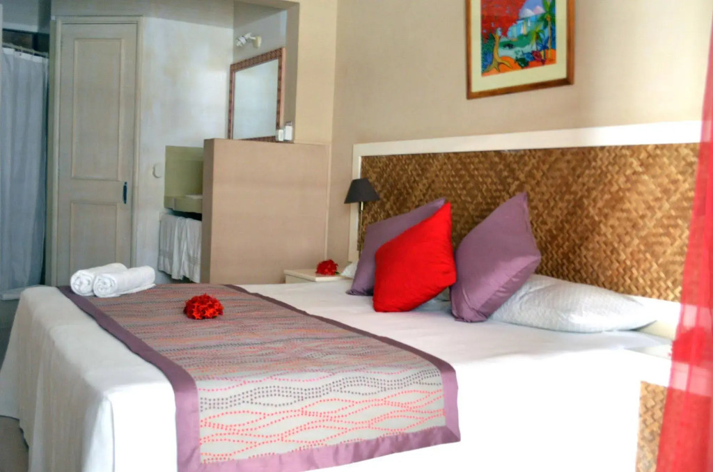 Sous le Badamier Quiet Boutique Hotel with Pool near Grand Baie