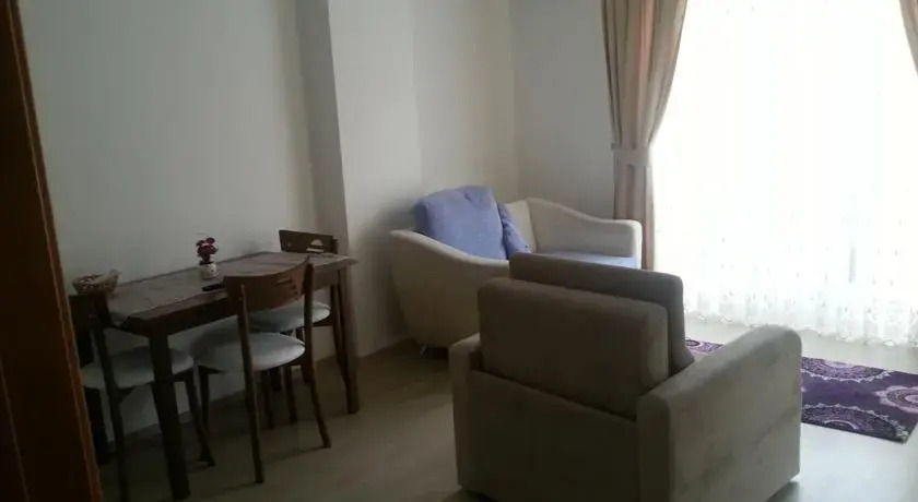 Cicekli Bahce Evleri