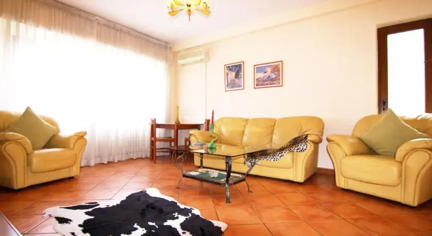 Everest One Bedroom Apartment