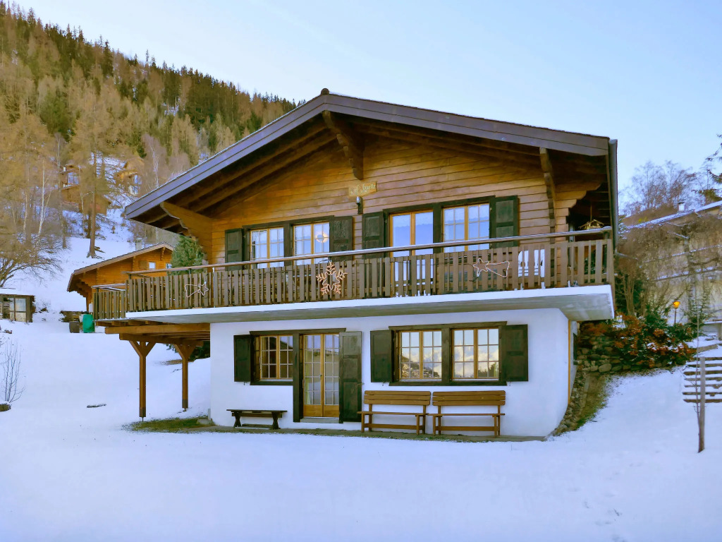 Chalet LAlouette by Interhome