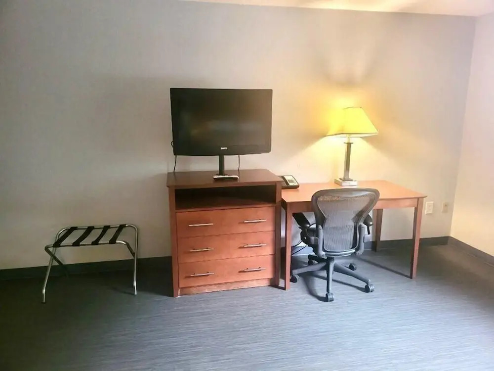 Travelodge by Wyndham Carlisle North