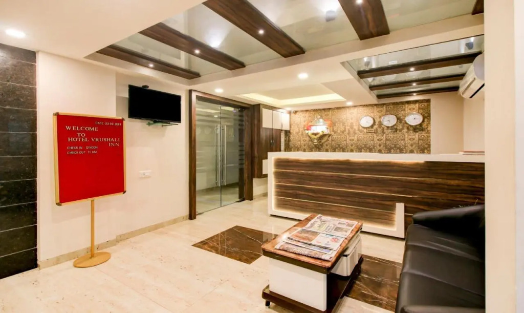 Hotel Vrushali Inn
