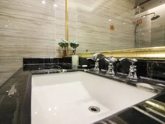 Ainasi Holiday Hotel (Qingyuan People's Government)