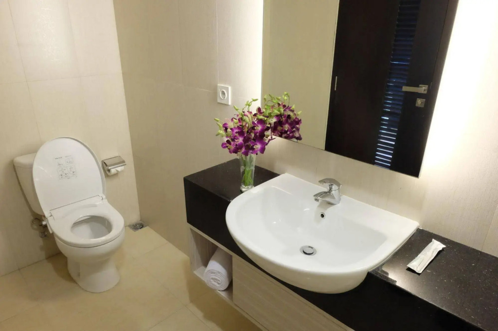 World Hotel Jakarta - Bandengan