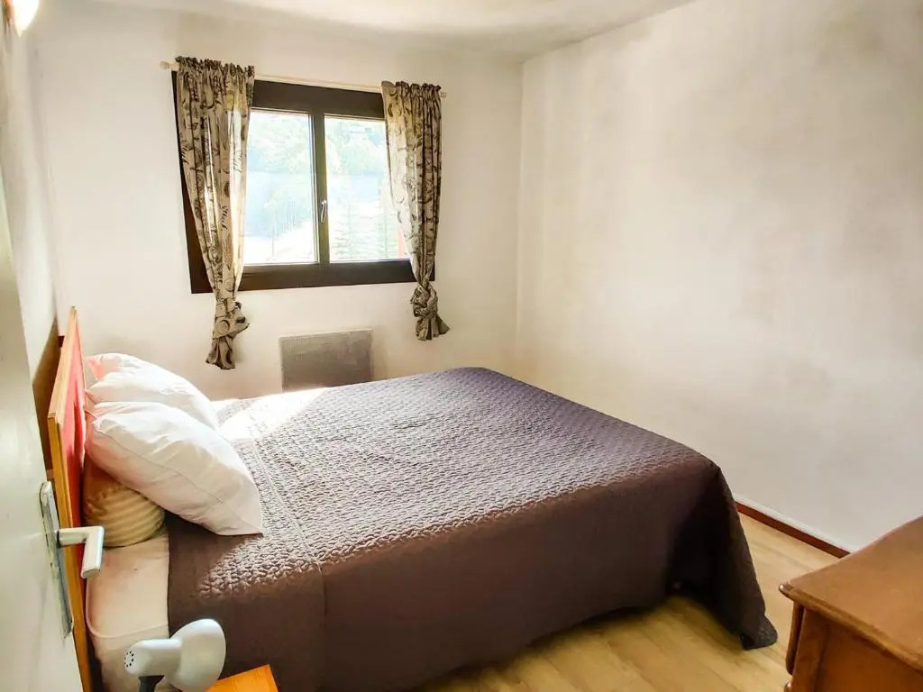 Appartement Enchastrayes, 2 pièces, 6 personnes - FR-1-165A-103