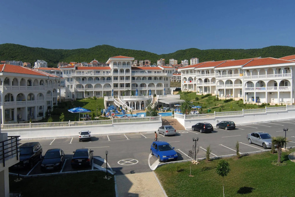 Lazur Holiday Apartments