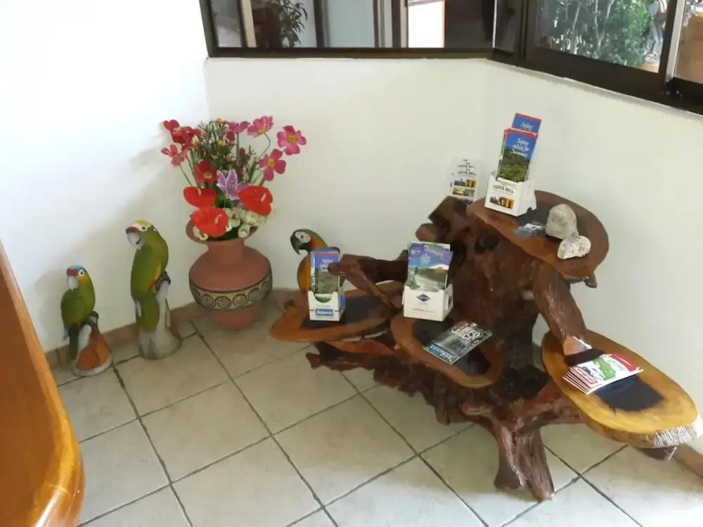 Cadillac Rock Beach Hotel