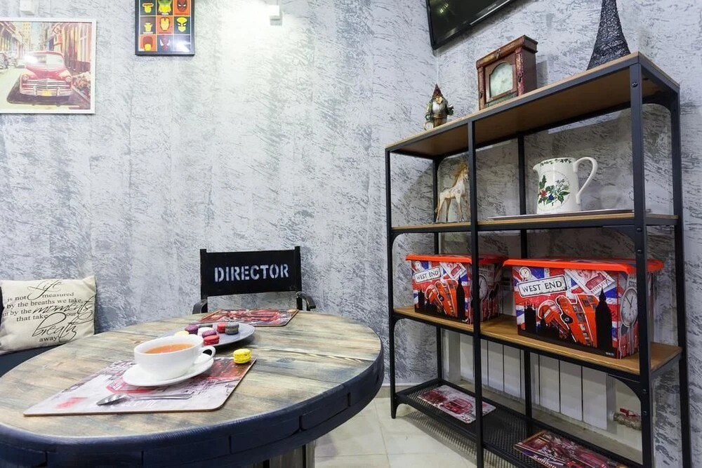 RentalSPb London cafe Studio