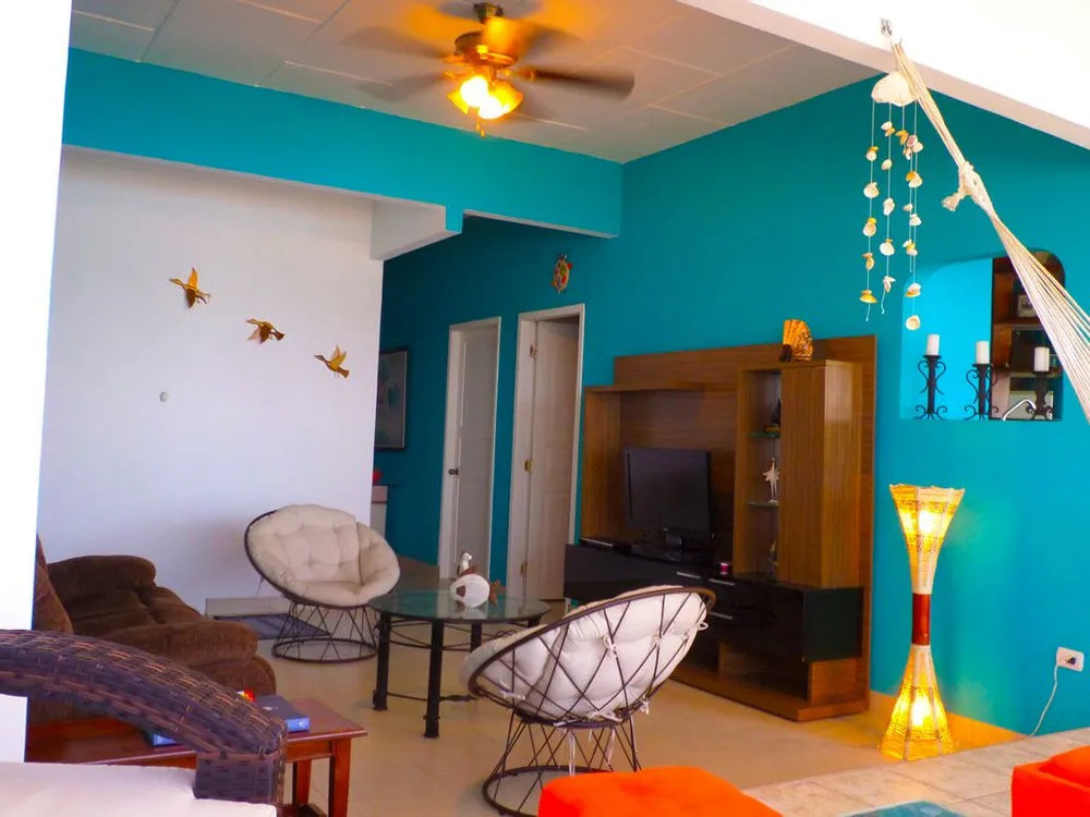 Chescos Hotel