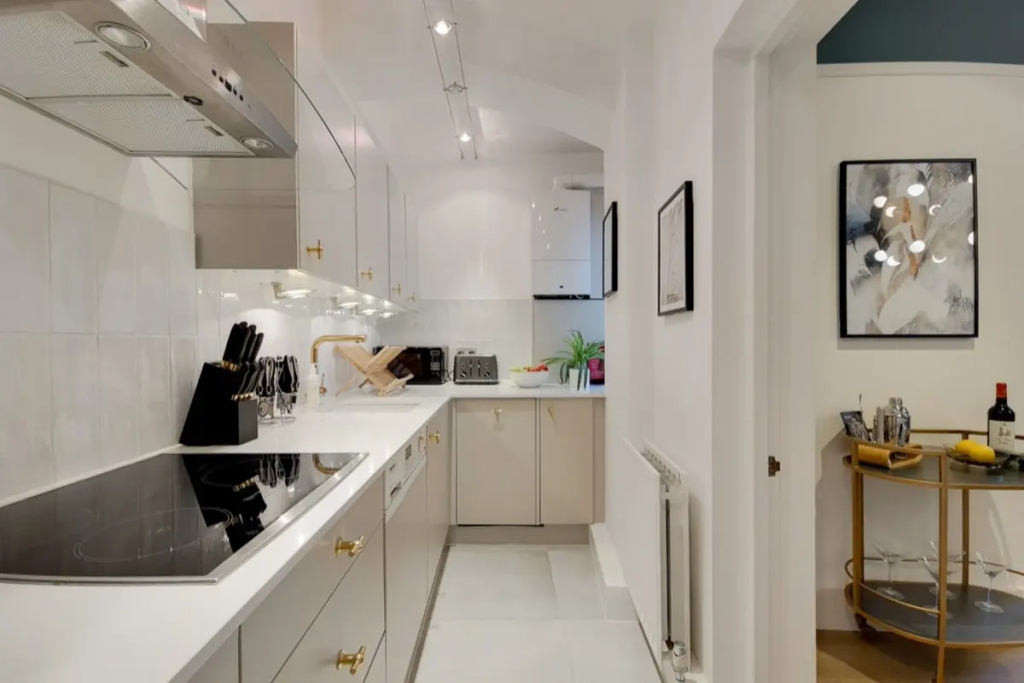 The Heart of South Kensington - Modern & Spacious 1BDR Apartment