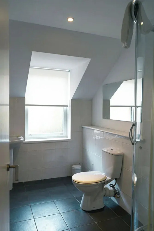 JOIVY Adorable Flat Near Fountain Park W/ Parking
