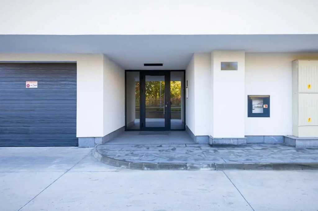 Stylish 1BD flat with a Parking Spot