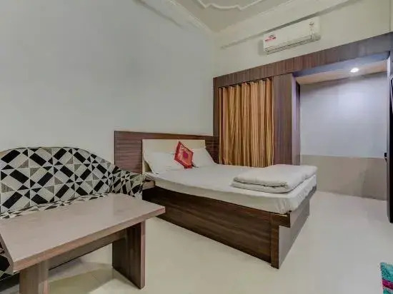 Hotel Basera