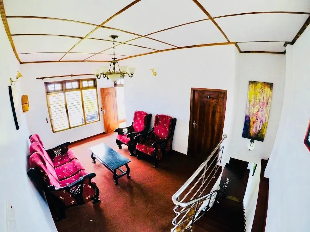New Royal Mount Hotel